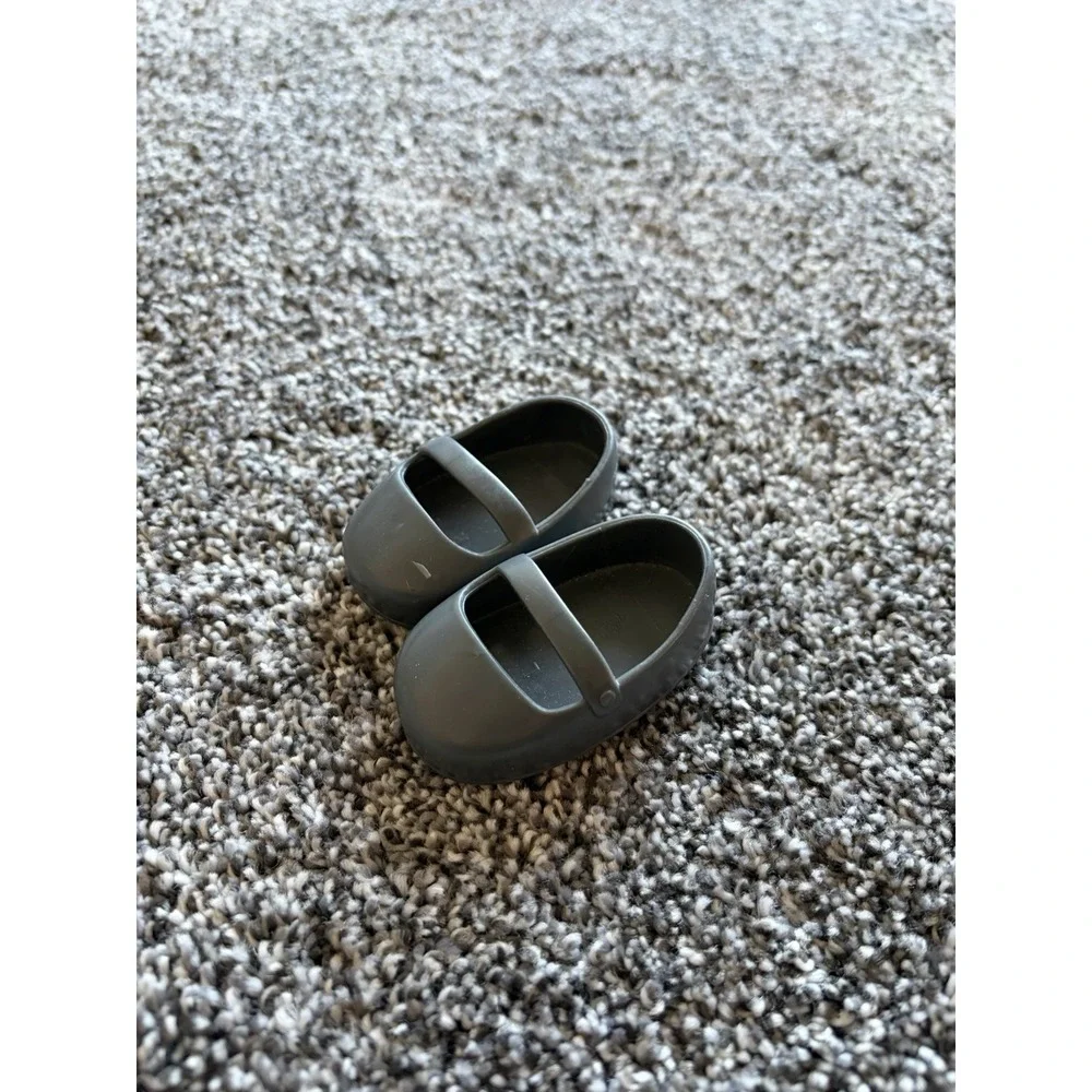 Our Generation Doll Slippers Shoes‎ Gray Plastic